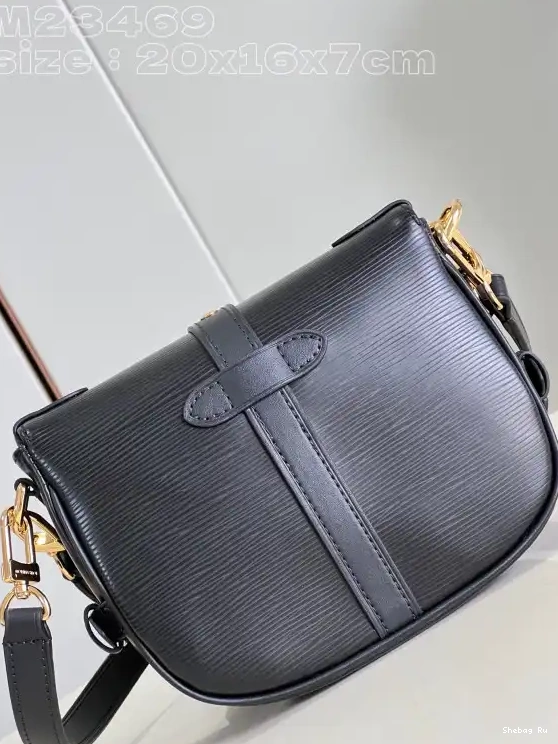Saumur BB LOUIS VUITTON 0530